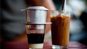 Có nên uống cà phê thường xuyên vào buổi sáng?